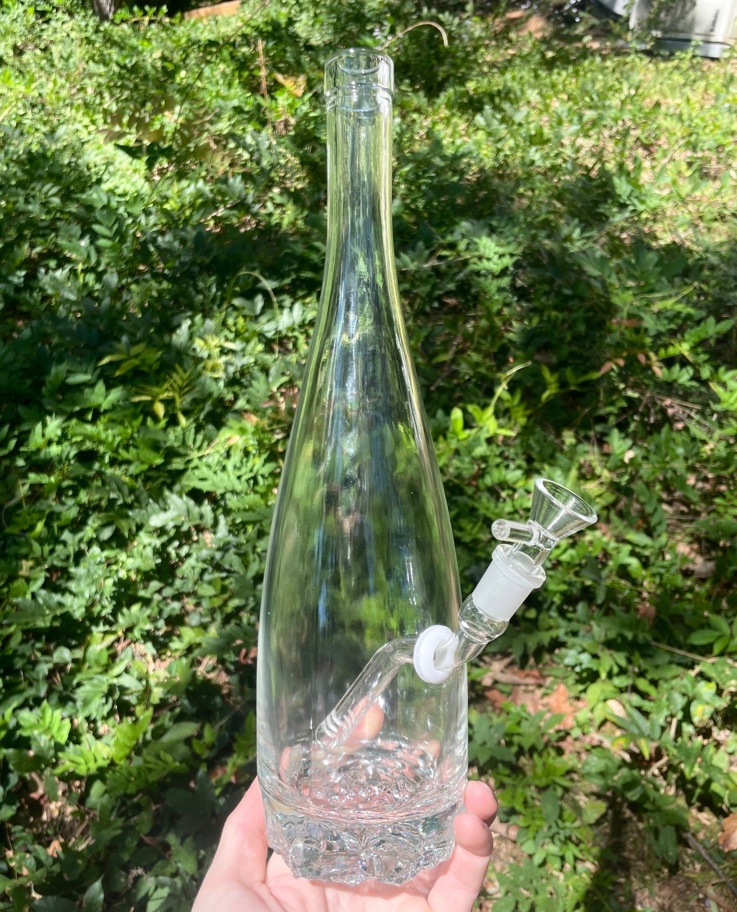Rosé Bottle Water Pipe